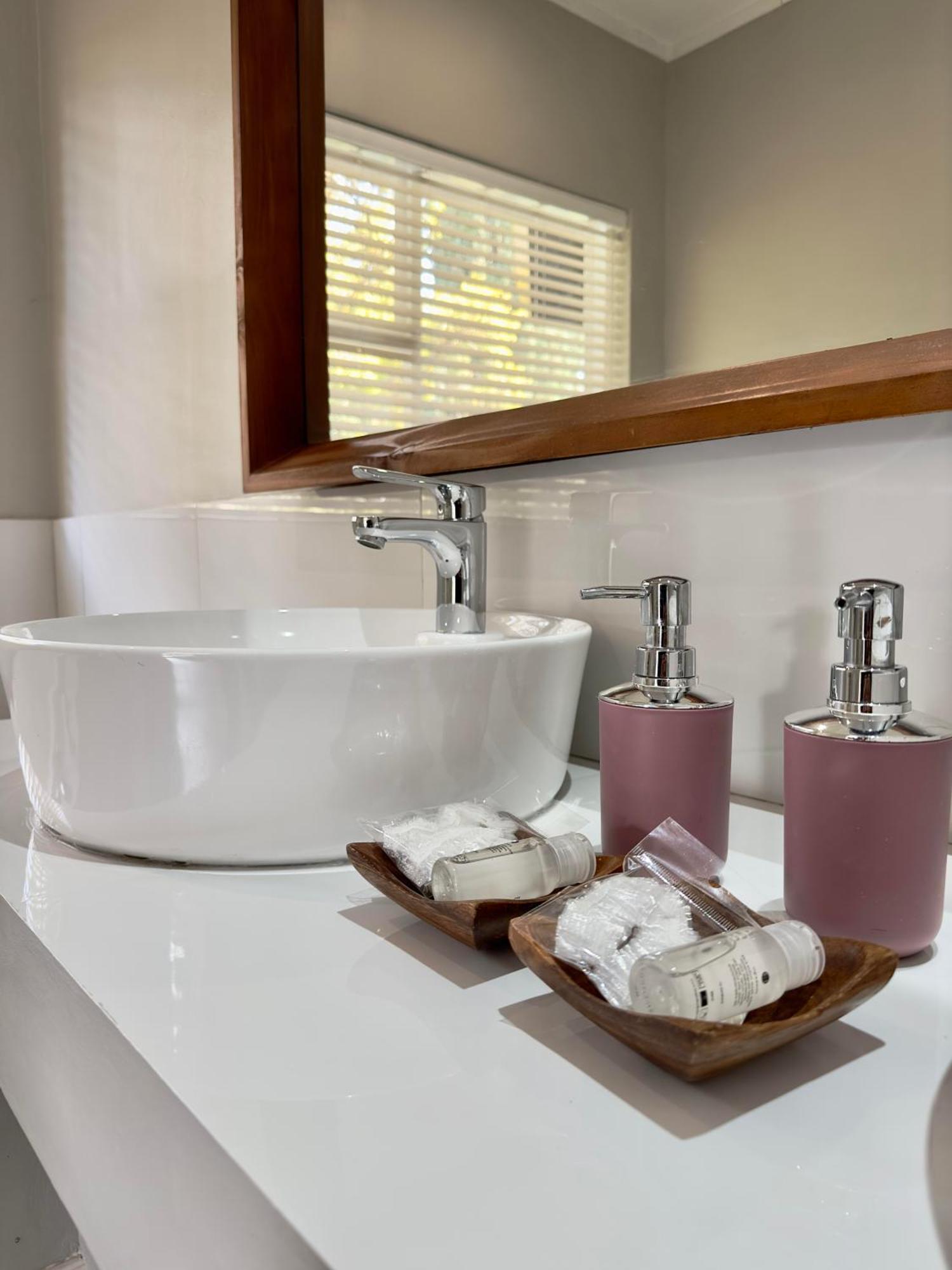 Serene Place Guest House & Conference Venue Affordable Luxury With Backup Power Roodepoort Eksteriør billede